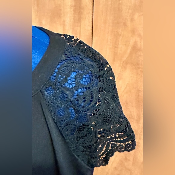 Torrid Blouse with Lace Cap Sleeves - Picture 4 of 8